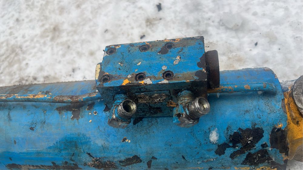 Продам цилиндр KATO/UNIC/TADANO