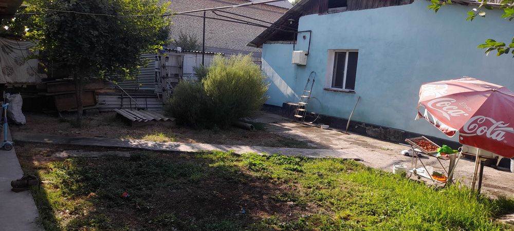 Продаётся  участок с домом