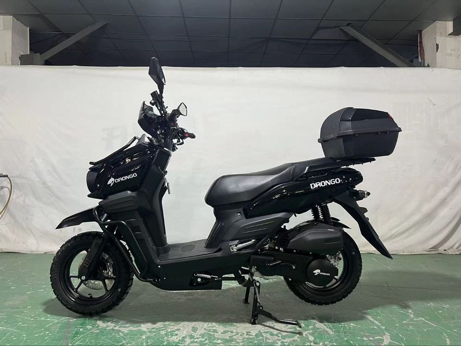 Новый скутер в коробке 150 кубов Скидка до 25 12 25  Муддатли тулов бо