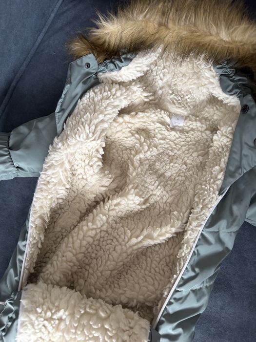 Продам детский зимний комбинезон