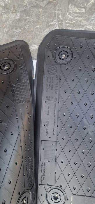 WV CADDY 2020-2025-Оргинални гумени стелки