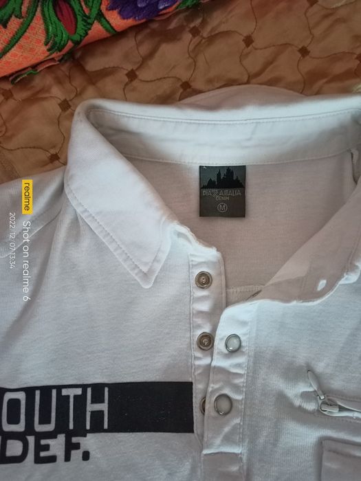 Продам 2 мужские рубашки новые