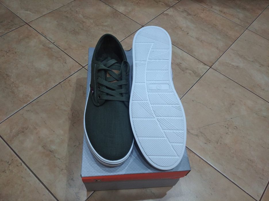 Новые кросовки кеды