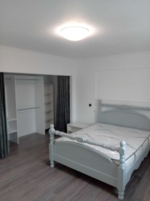 Vila de închiriat  Prelungirea Bradului