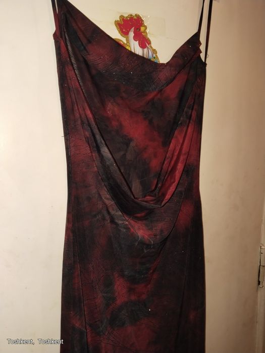 Платье с открытой спиной