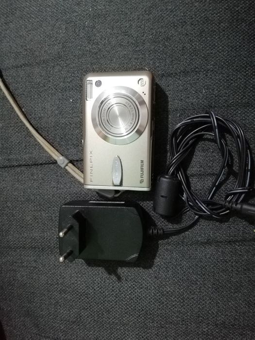 Camera Foto Fujifilm Finepix F30 perfect functionala