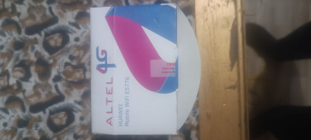 Продам, обмен, Мобильный роутер Huawei E5776