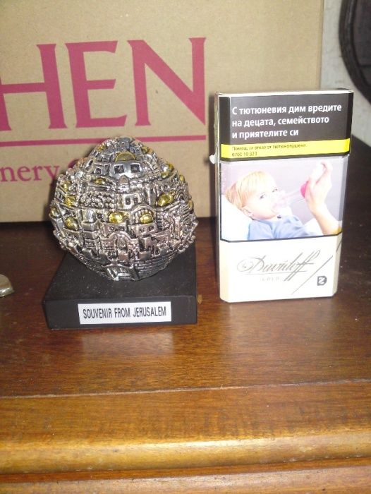 Продавам антични метални статуетки сьс сребьрна баня от Йеросалим