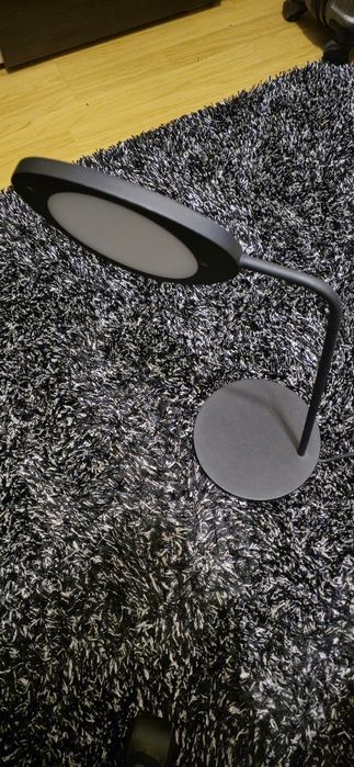 Lampa neagra de masa leaf muuto