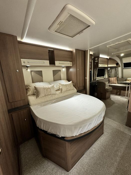 Rulota de inchiriat cu AC