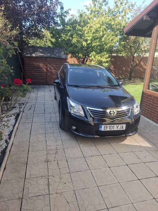 TOYOTA Avensis