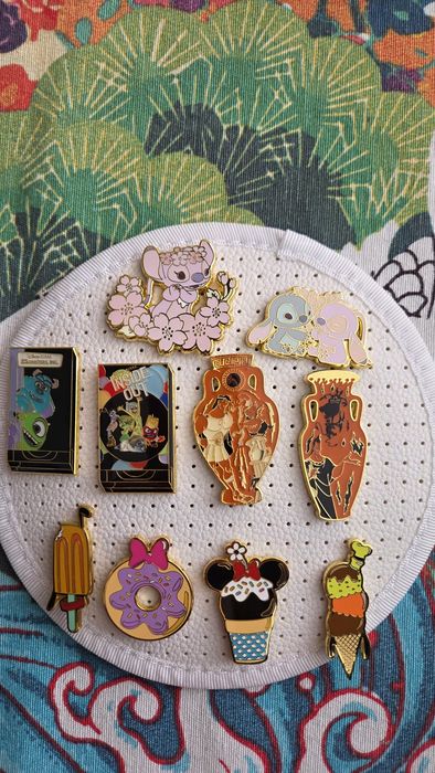 Колекционерска дисни значка (Disney pin)
