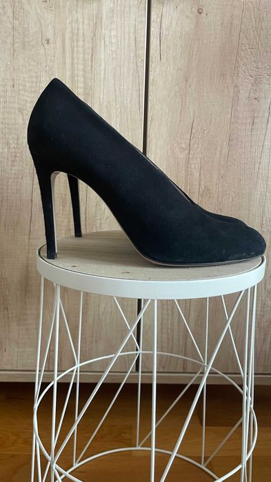 Pantofi eleganti MUSETTE ,model special, piele intoarsa, marime 39