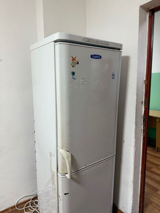 Холодильник рабочий