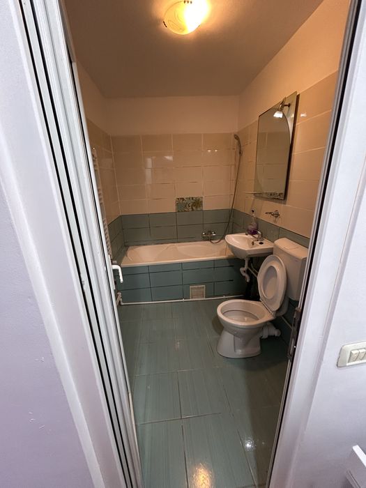 Inchiriez apartament 2 camere semidecomandat, Inel  2 , mobilat ,