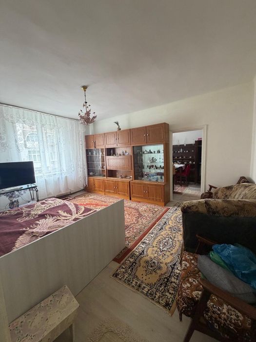 Apartament doua camere + boxa