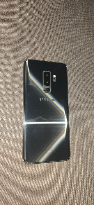 Продам Samsung galaxy S9+