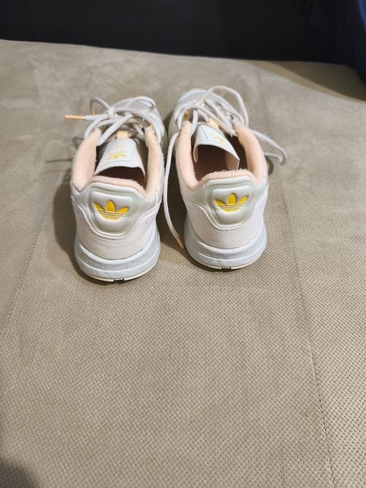 Маратонки Адидас 42 номер