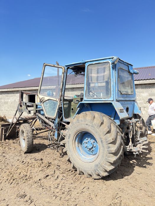 Продам трактор юмз