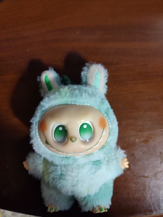 Продам игрушку лабубу