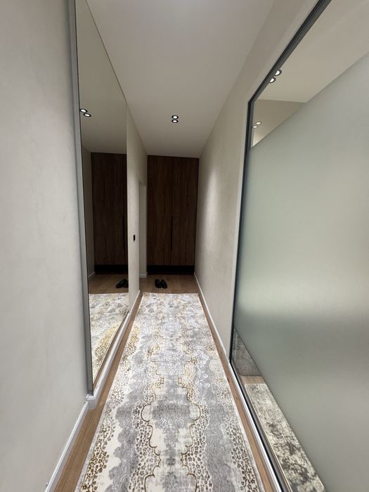 Срочно пррдается упакованная кв 3-х ком Юнусабад 11 Комфорт Хоус