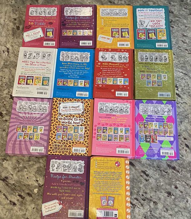DORK DIARIES 15 books in English. Дневник НИККИ 15 книги На Английском