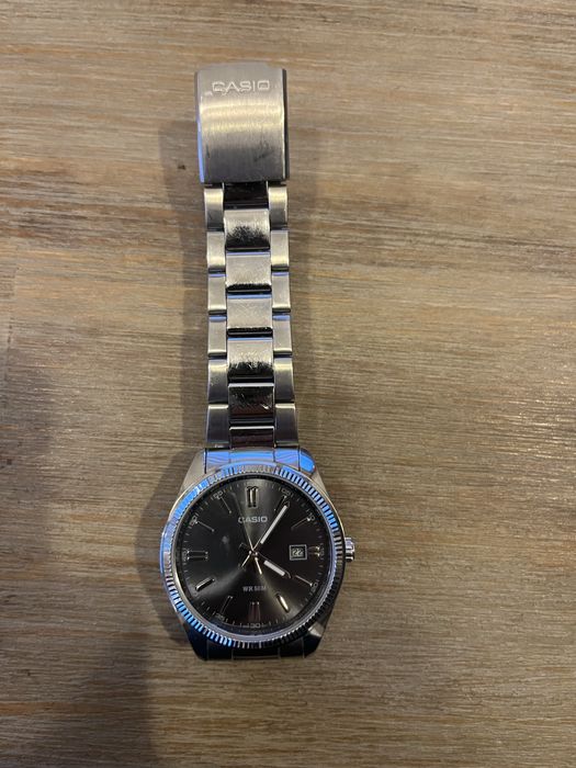 Ceas Casio Stare foarte buna (purtat de cateva ori)