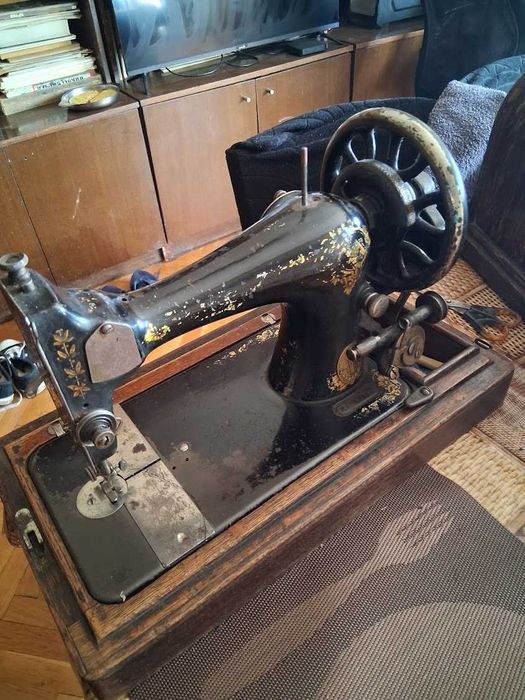 Ръчна машина за шиене Сингер