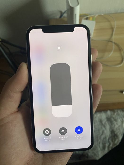 iPhone X в идеальном состоянии