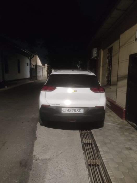 Продаю китайский tracker 2 premier