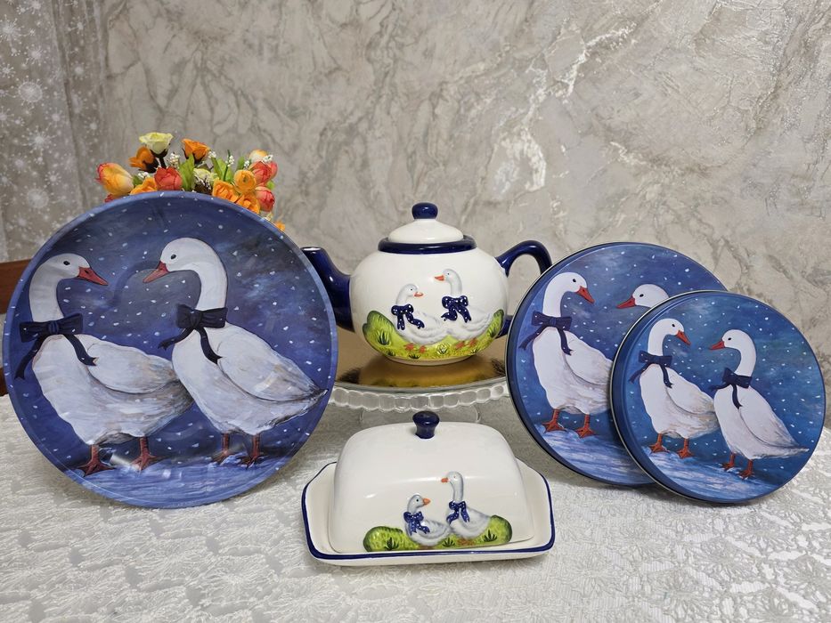 Тарелочки метал. Заварник.Маслёнка.