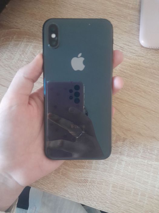 Iphone x yomkost 100