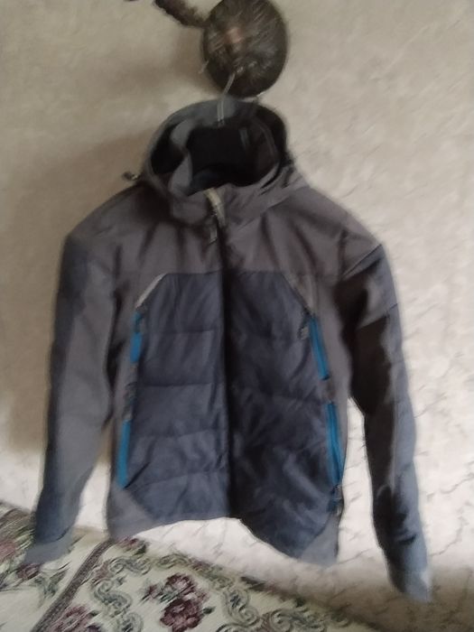 Демисезонная курточка