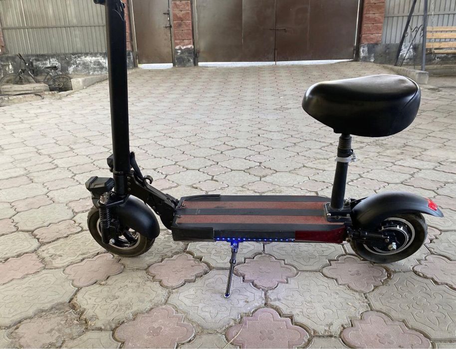 Продам электросамокат