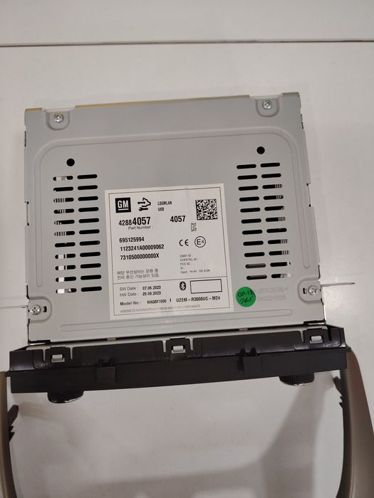 Продаётся автомагнитола кобальт, спарк