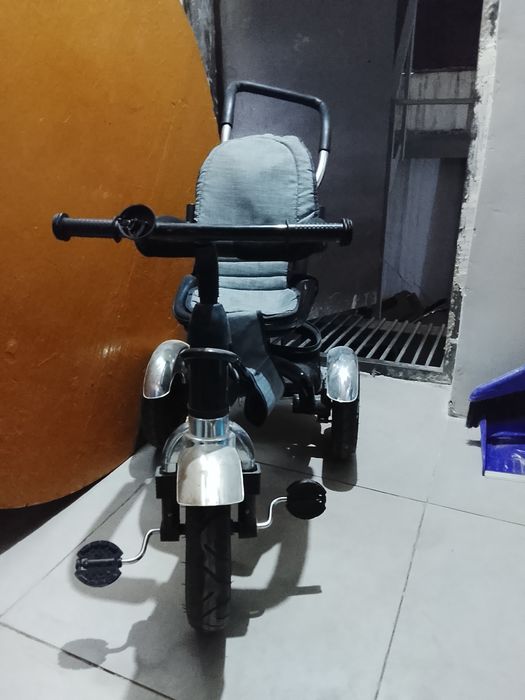 Продам трёхколёсный велосипед