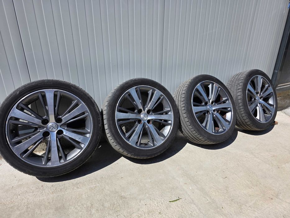 Джанти Пежо/Peugeot 208, 17”, 4x108 с гуми