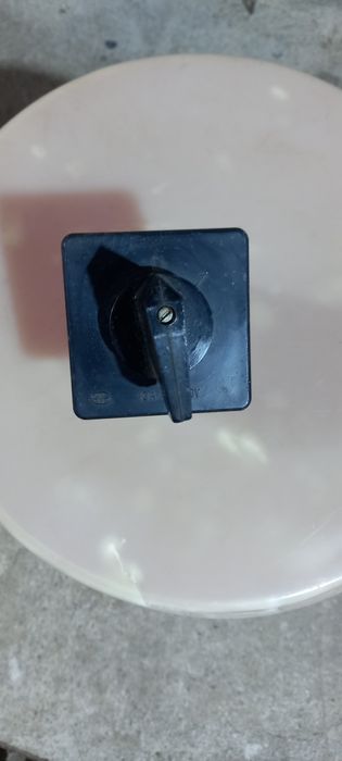 Шалтер и кнопка за телфер,