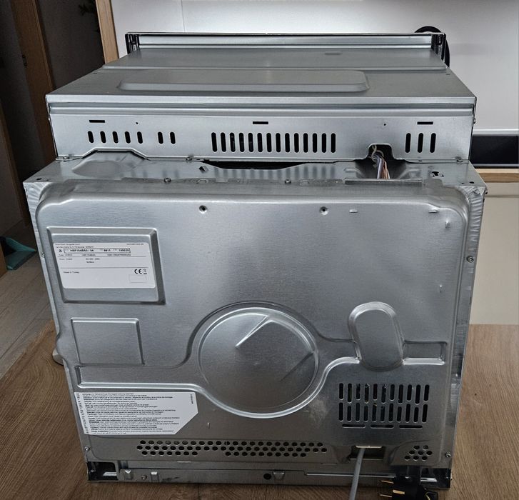 Фурна за вграждане Bosch HBF154BS0