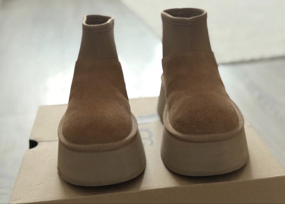 UGG Classic Mini Dipper – mărimea 36 EU (22 cm)