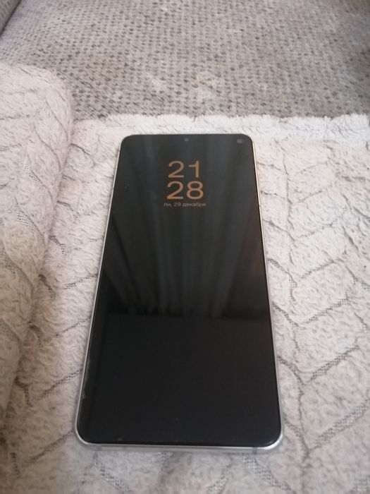 Самсунг S21 5G в отличном состоянии