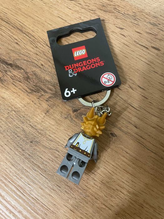 Брелок LEGO: D&D - Драконорожденный паладин (854331)