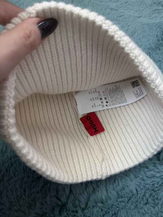 Зимна шапка HUGO