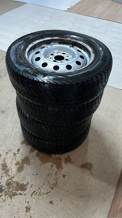 Продам резину с дисками