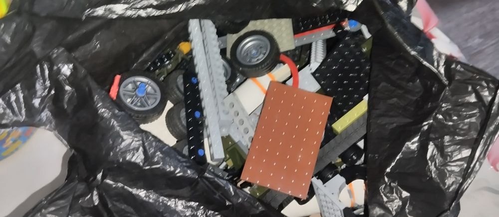 Продам лего конструктор. Пакет.