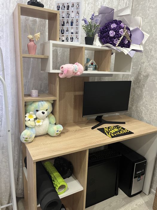 Продам компьютерный стол