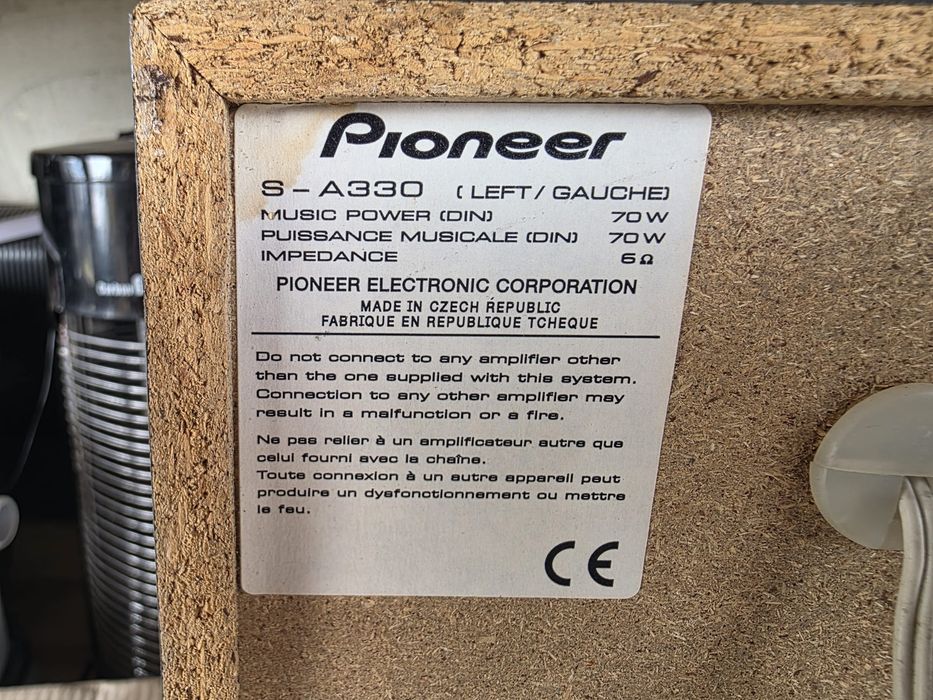 Vand boxe Pioneer si boxe Sharp