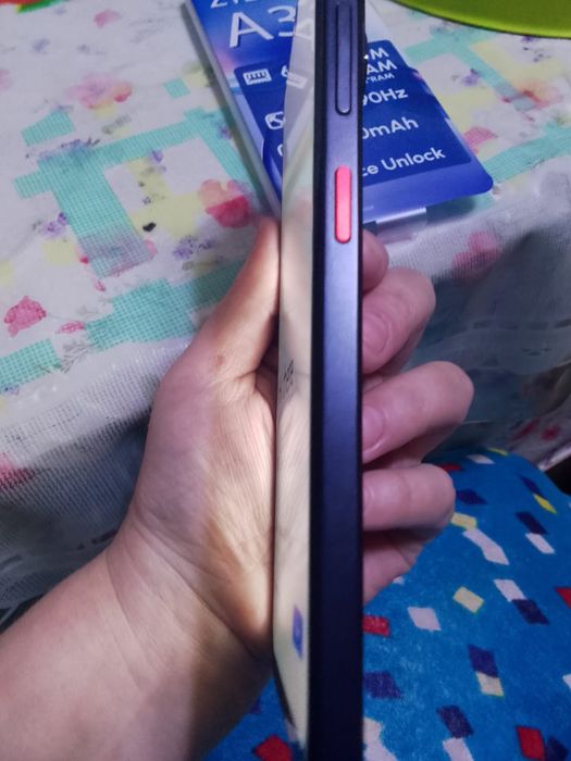 Продам смартфон на базе андроид