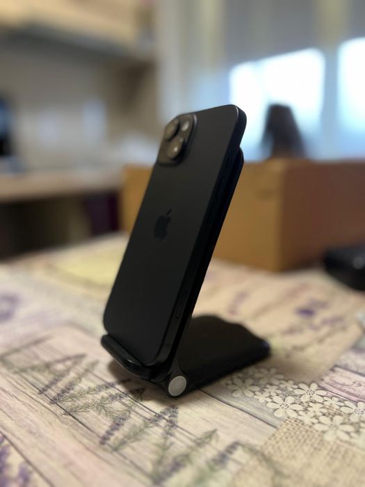 iPhone 15  Negru Ideal pentru  Piese Recarosare