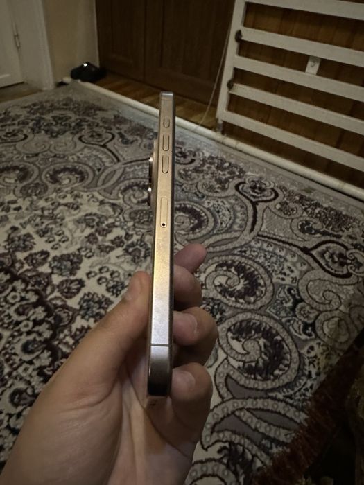 Zulik bilan sotiladi 16 pro max iphone